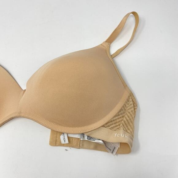 French Connection Bra Womens Sz 34D Wireless Nude - Picture 2 of 4